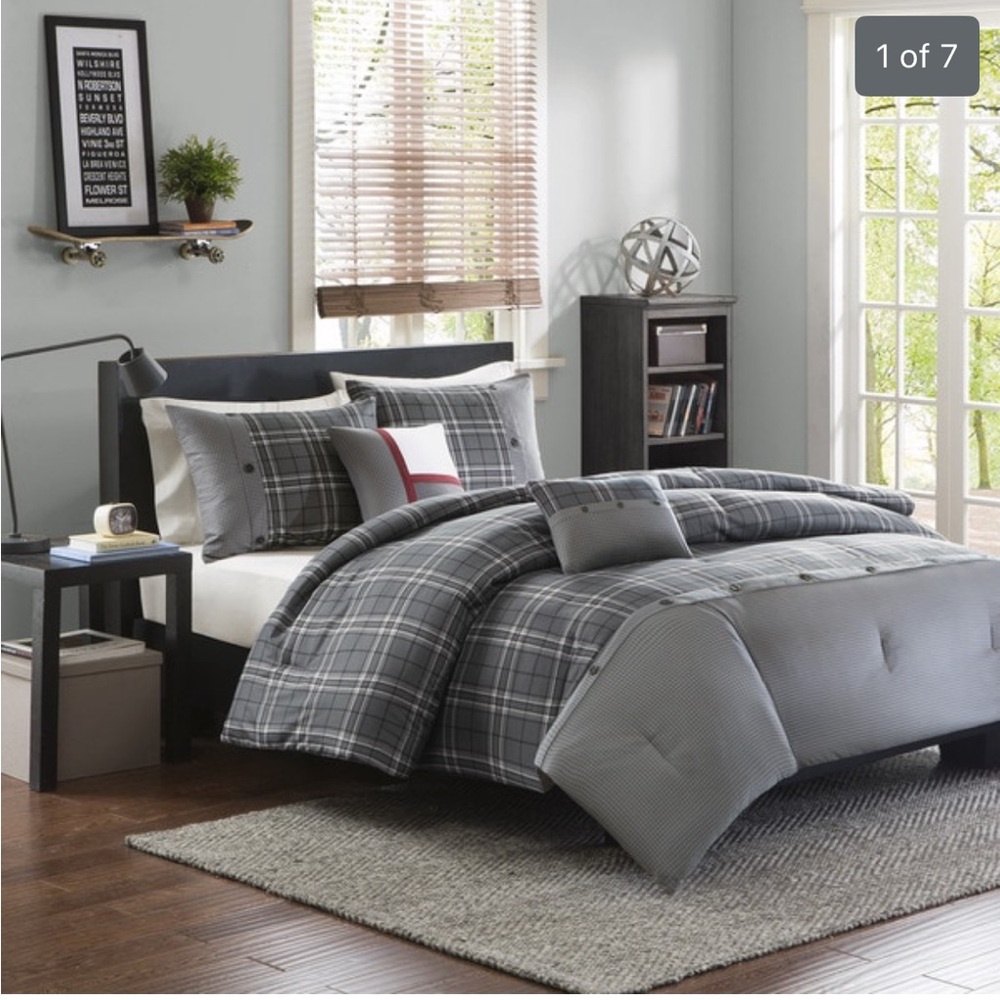 ID Designs Gray Plaid Duvet Cover and Shams bedding set size queen